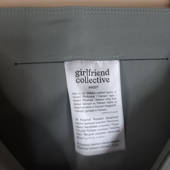 Girlfriend Collective Compressive High-Rise Legging in Agave Size M - Picture 6 of 8